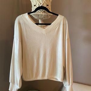 Abound Cream V-Neck Cropped Sweater ~ Size S